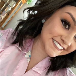 Meet your Posher, Jade